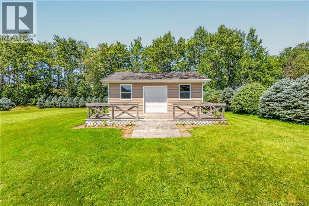 330 Vanier Street Property Photo 45