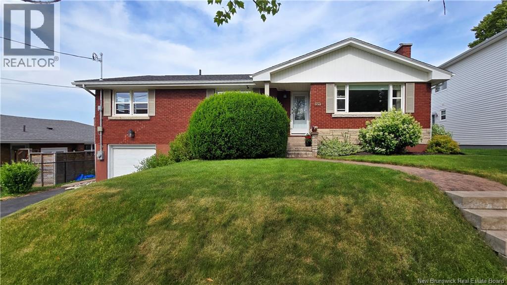 127 Coronation Drive