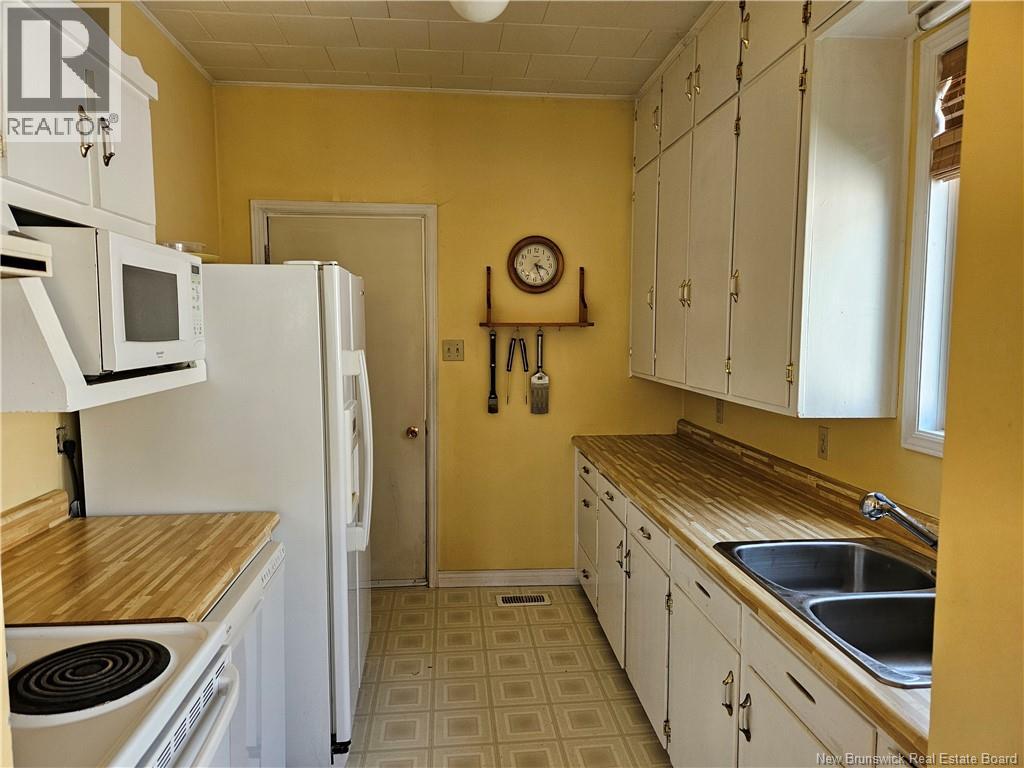 275 Main Street Property Photo 3