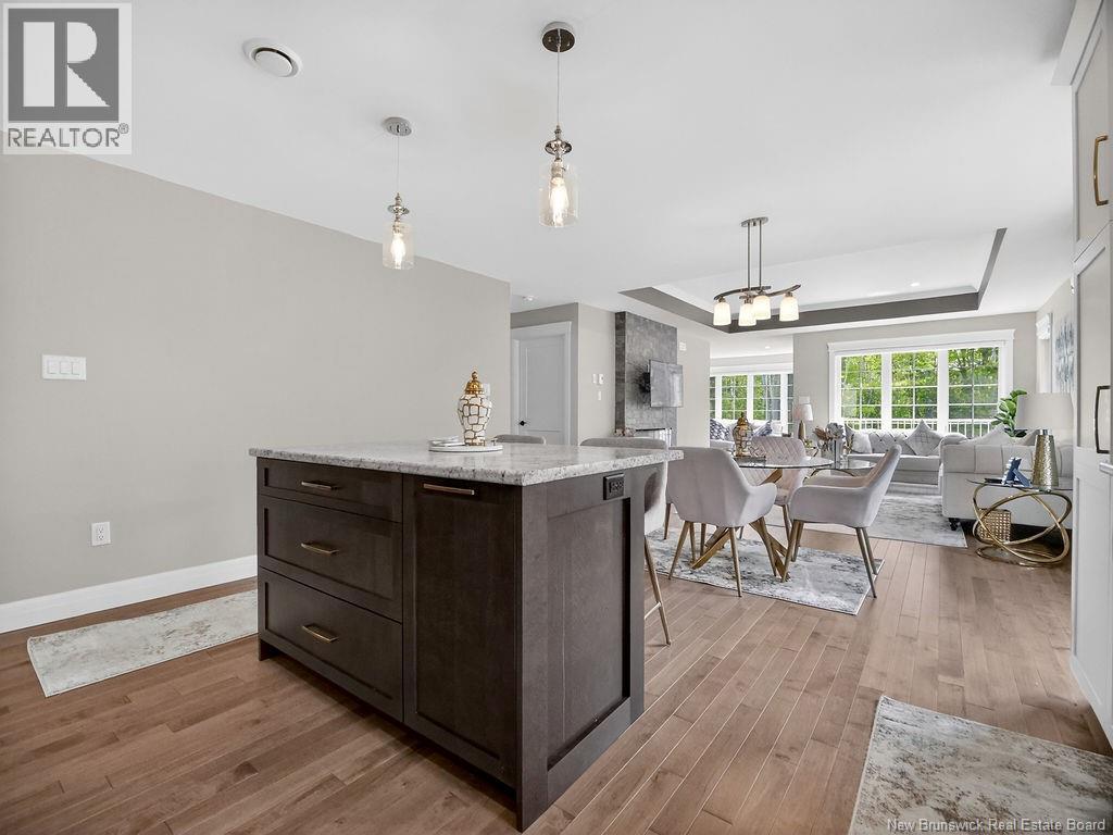 24 Rosenburg Property Photo 8