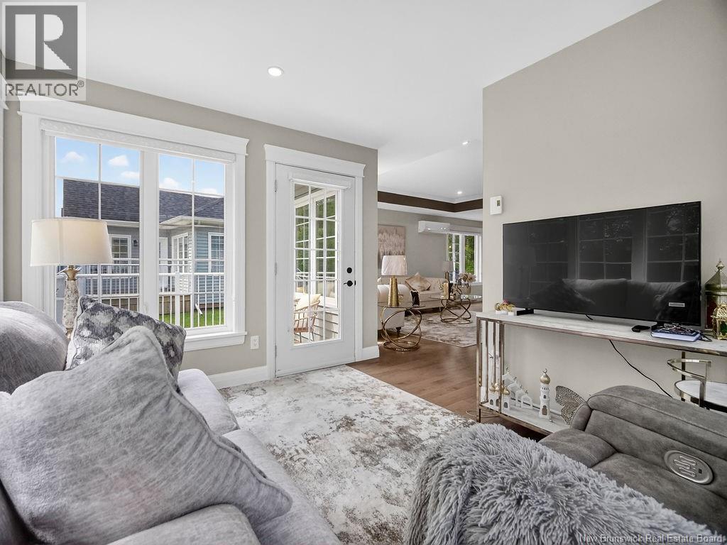 24 Rosenburg Property Photo 18