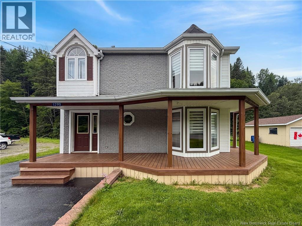 1295 Val D'amour Road Property Photo 1