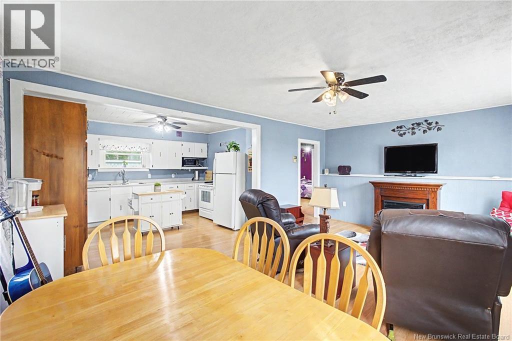 183 Lilloett Drive Property Photo 12