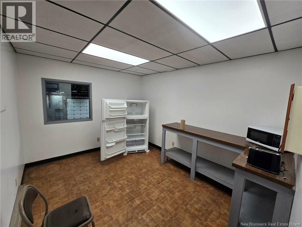 2886 Miramichi Avenue Property Photo 14