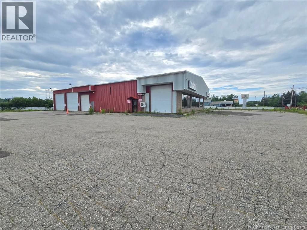 2886 Miramichi Avenue Property Photo 33