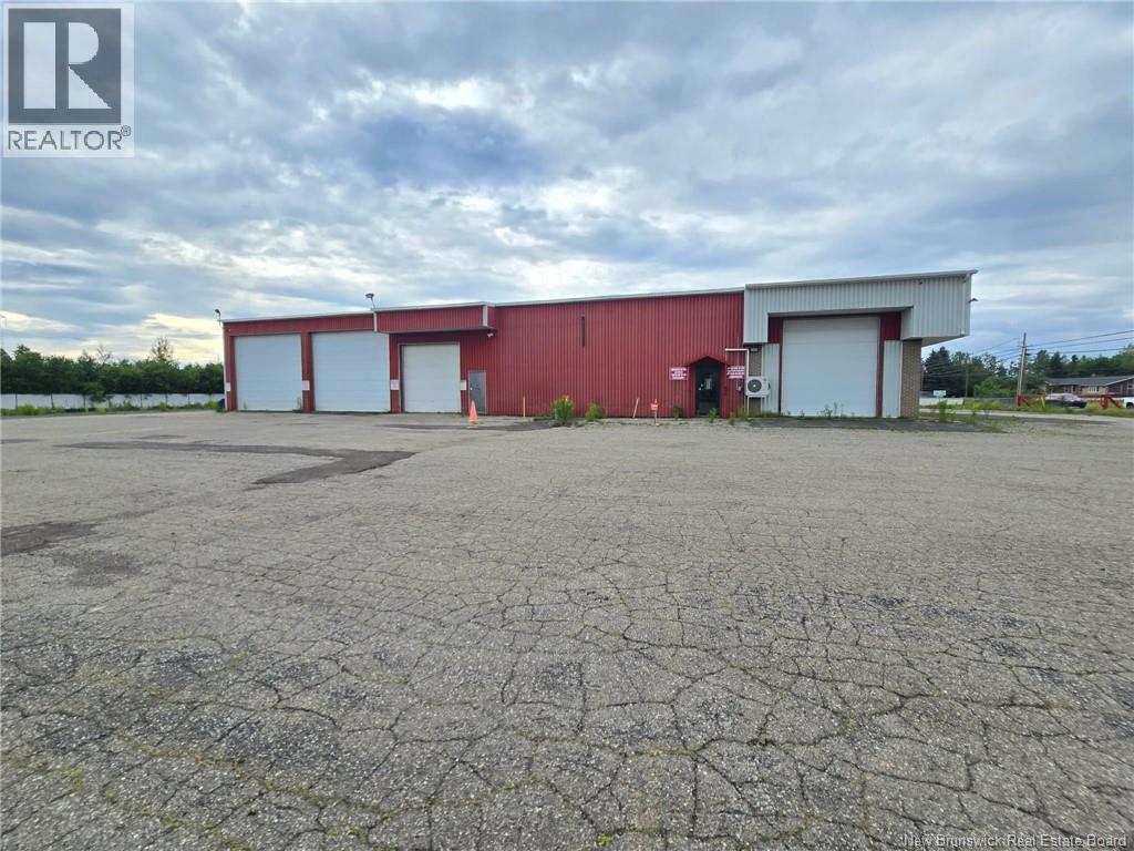 2886 Miramichi Avenue Property Photo 34
