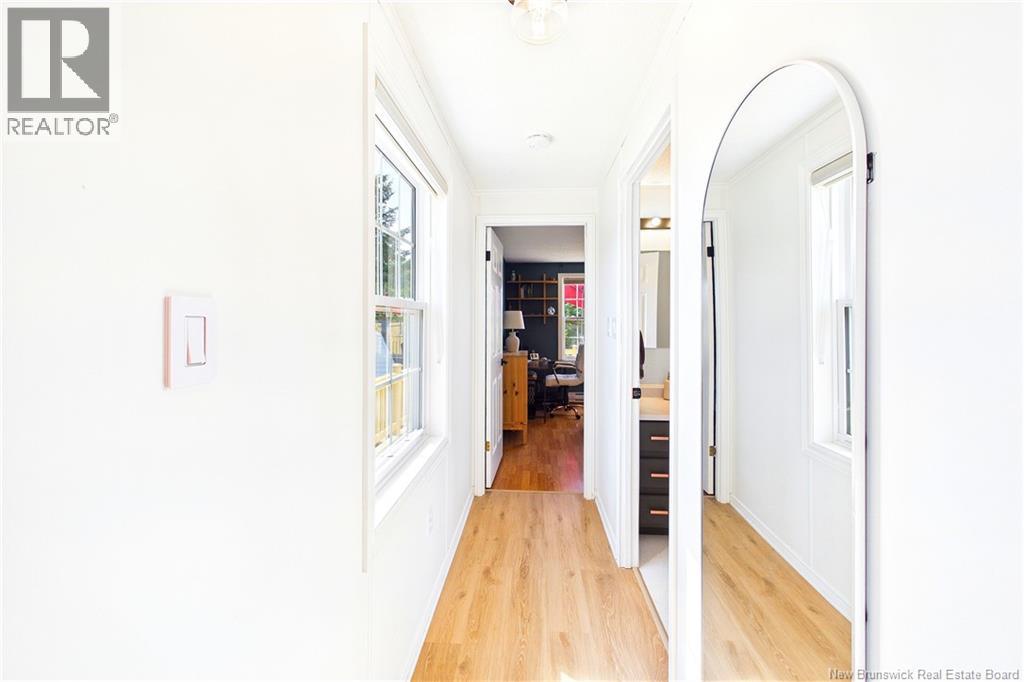 53 Andre Property Photo 16