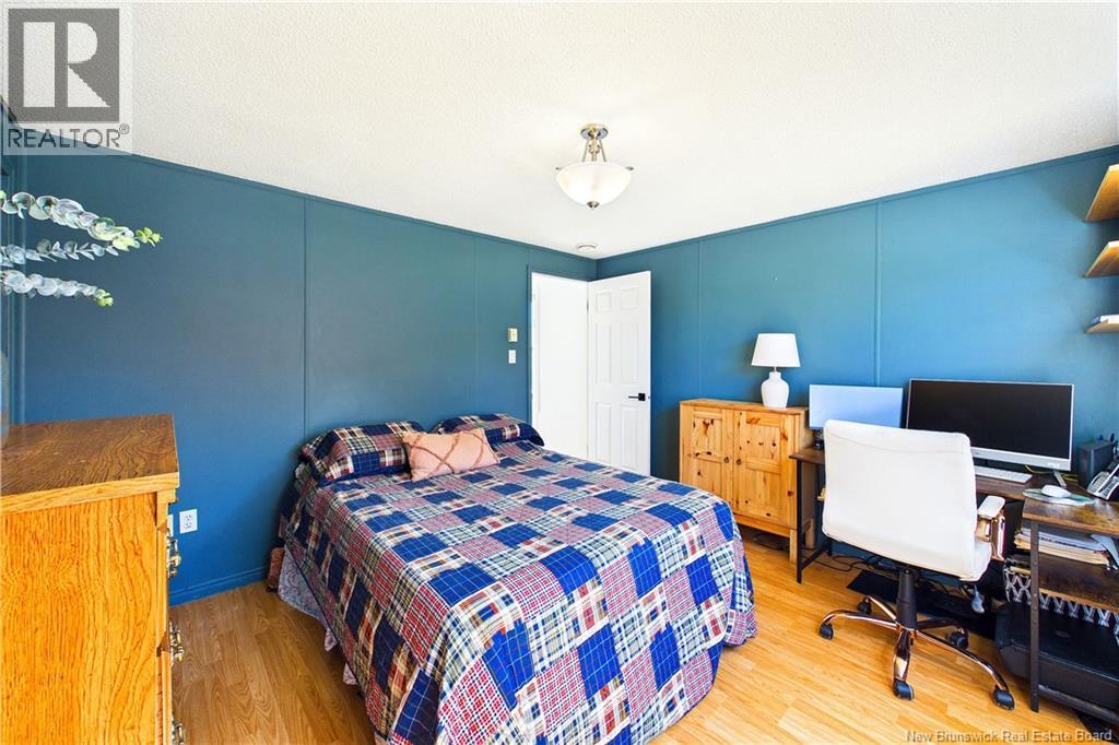53 Andre Property Photo 23