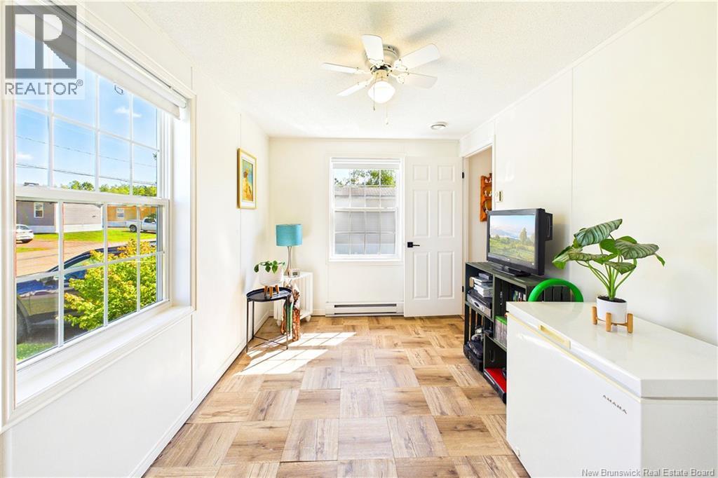53 Andre Property Photo 27