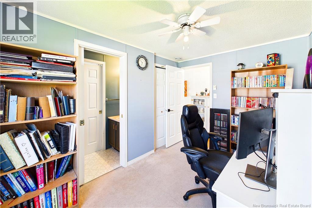 53 Andre Property Photo 32