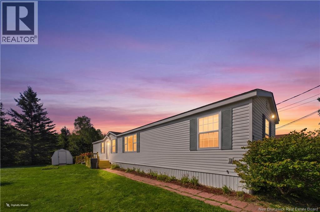 53 Andre Property Photo 40