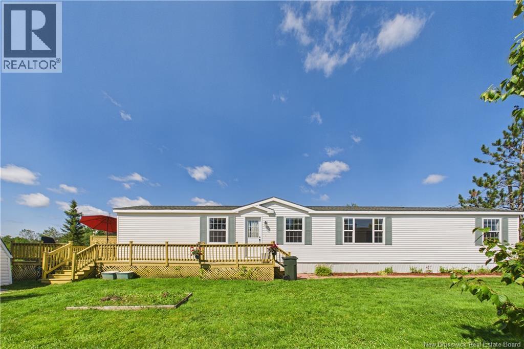 53 Andre Property Photo 41