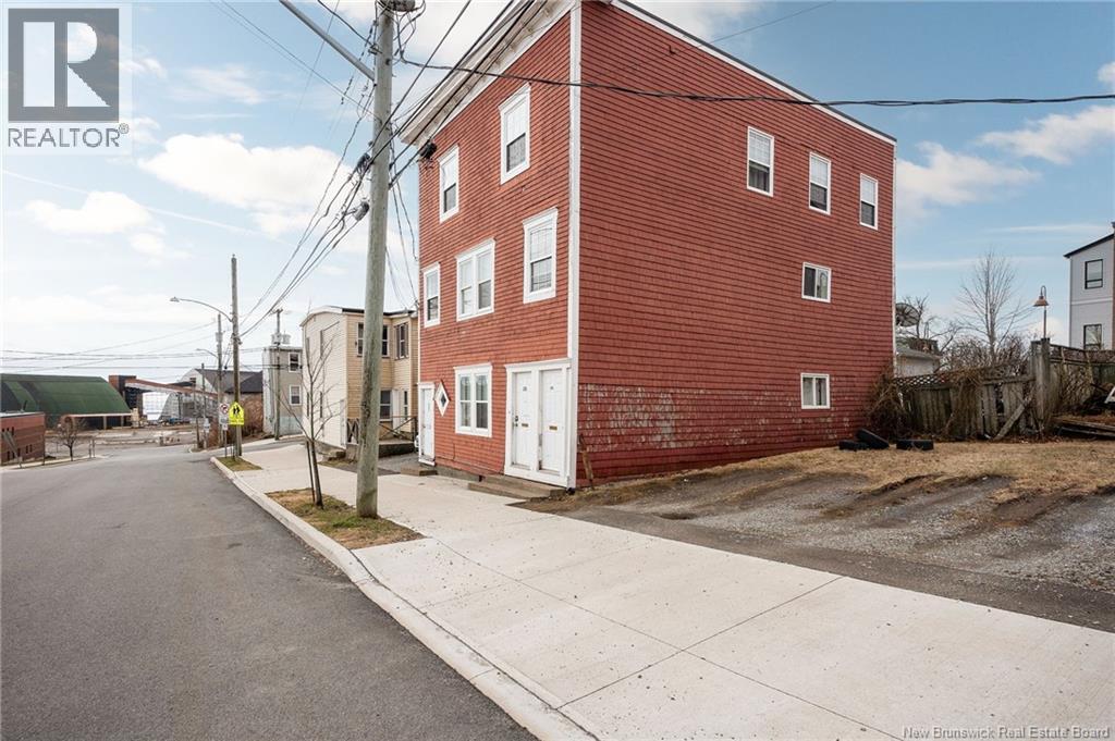 239 Britain Street Property Photo 9