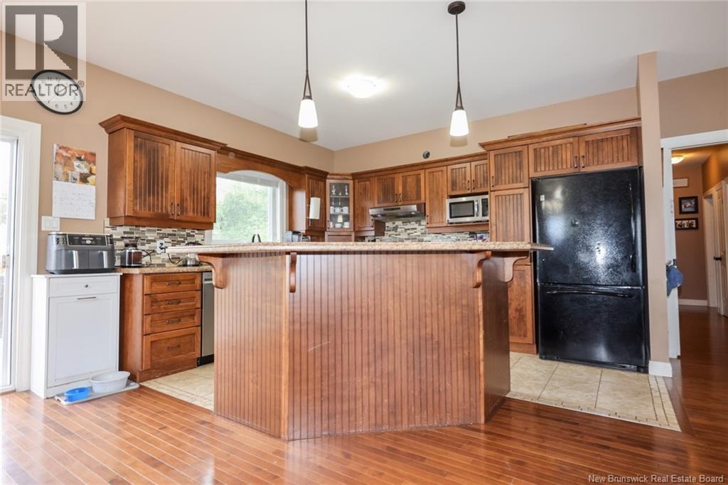 75 Whisperwood Drive Property Photo 6
