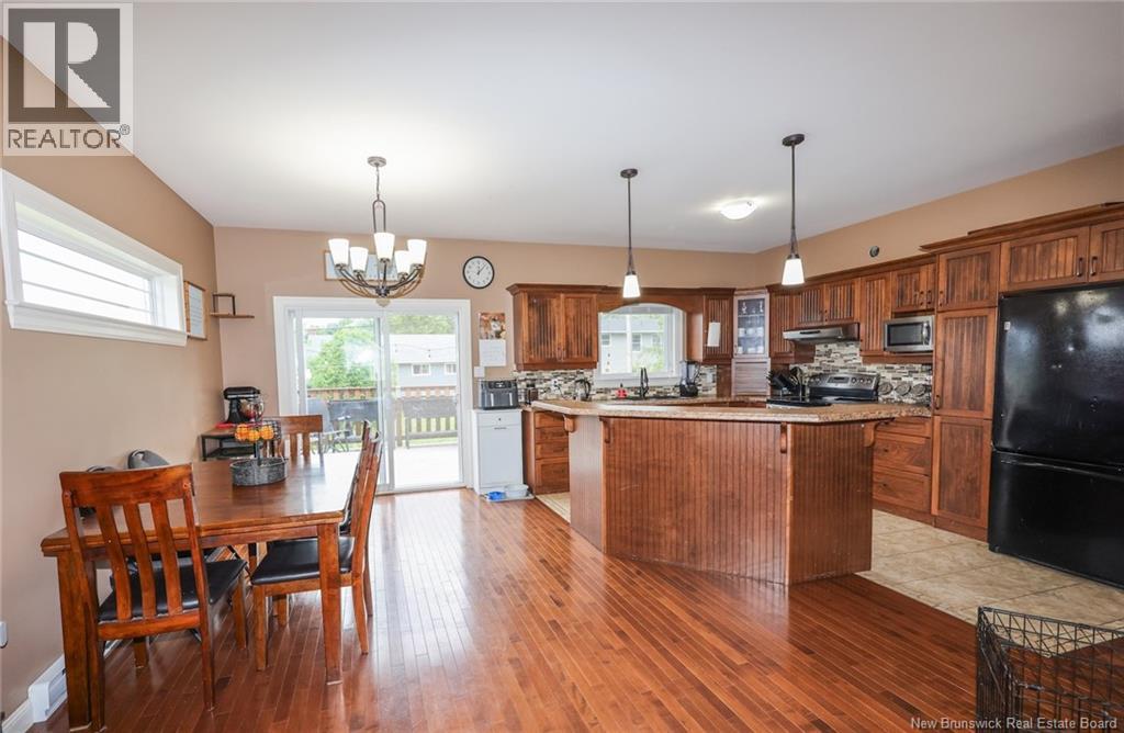 75 Whisperwood Drive Property Photo 8