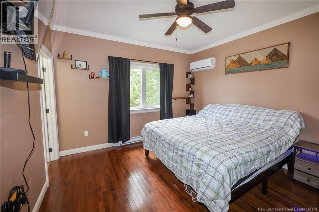75 Whisperwood Drive Property Photo 14