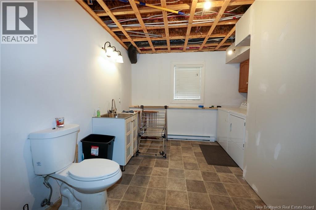 75 Whisperwood Drive Property Photo 24