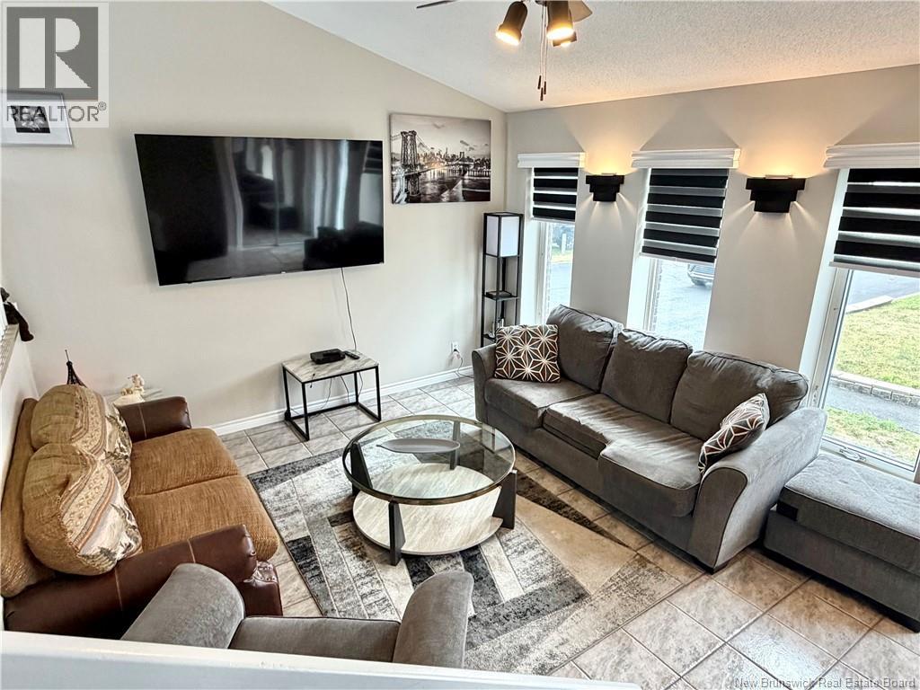 30 Florient Property Photo 7