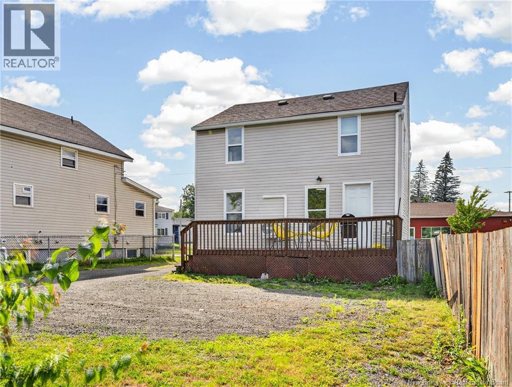 1702 Main Street Property Photo 5