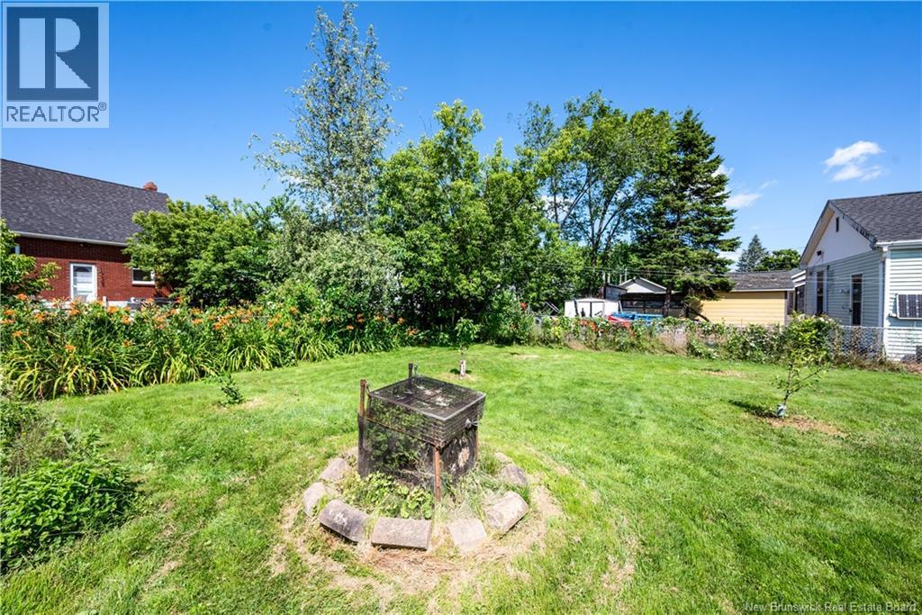 98 Maple Street Property Photo 11