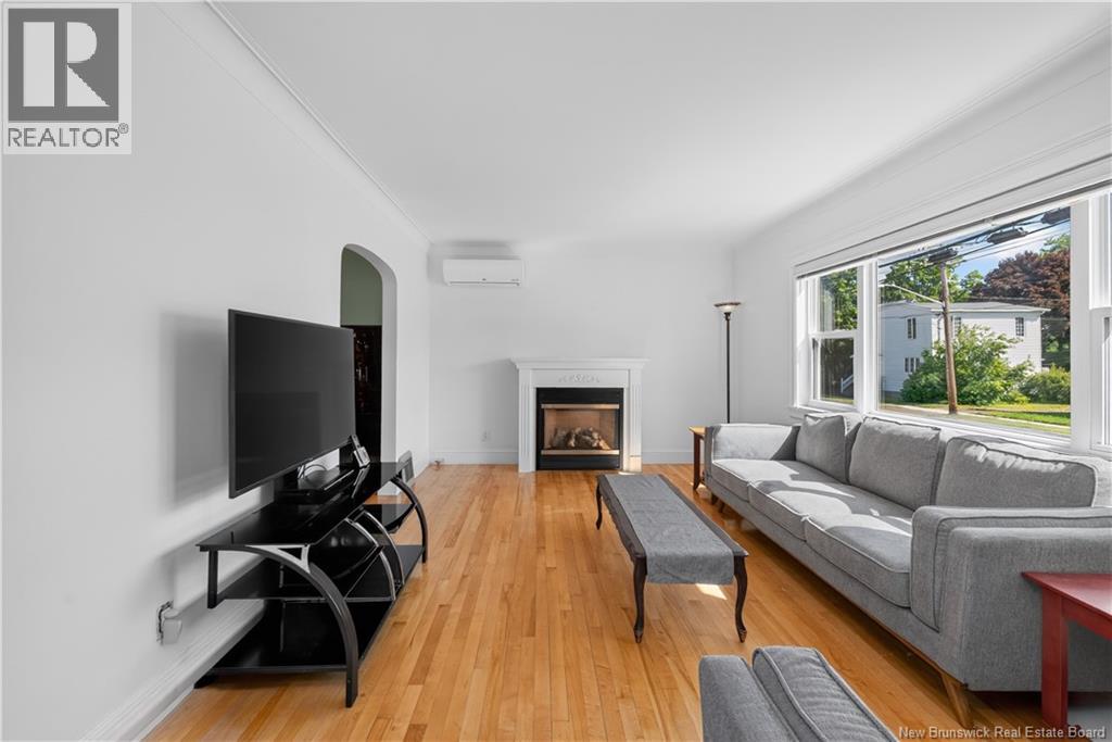 98 Maple Street Property Photo 35