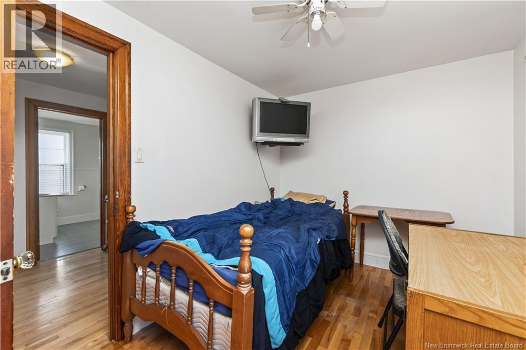 98 Maple Street Property Photo 46