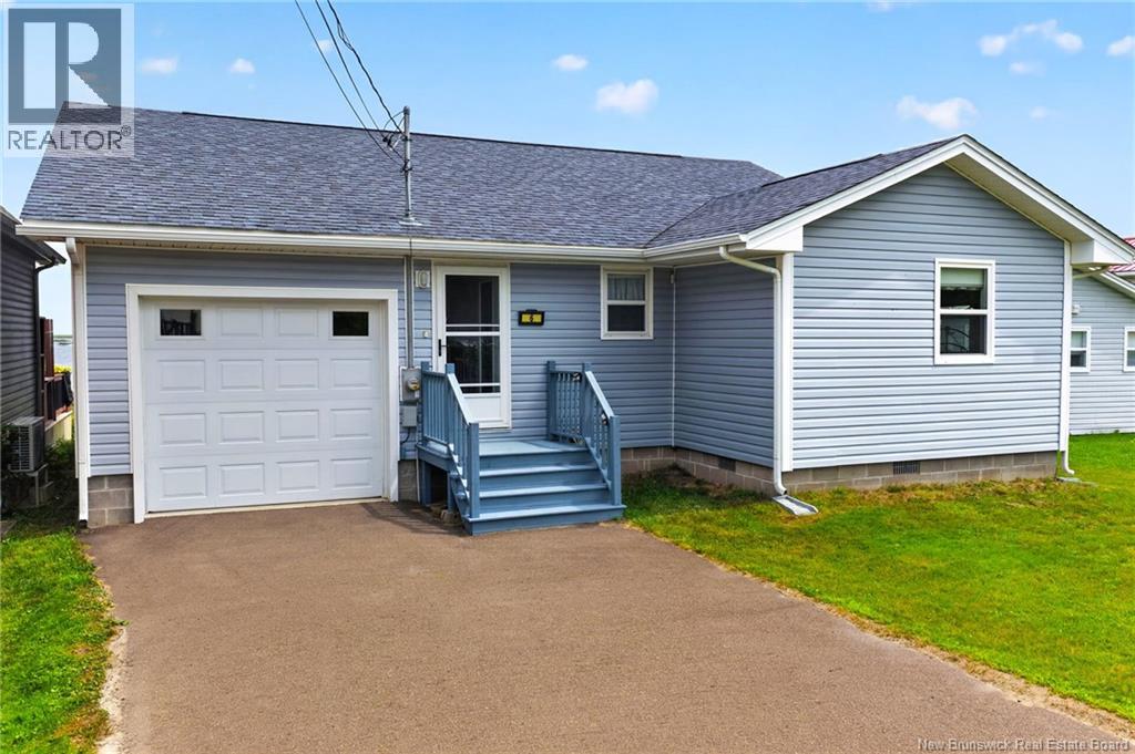 6 De La Mer Boulevard Property Photo 1