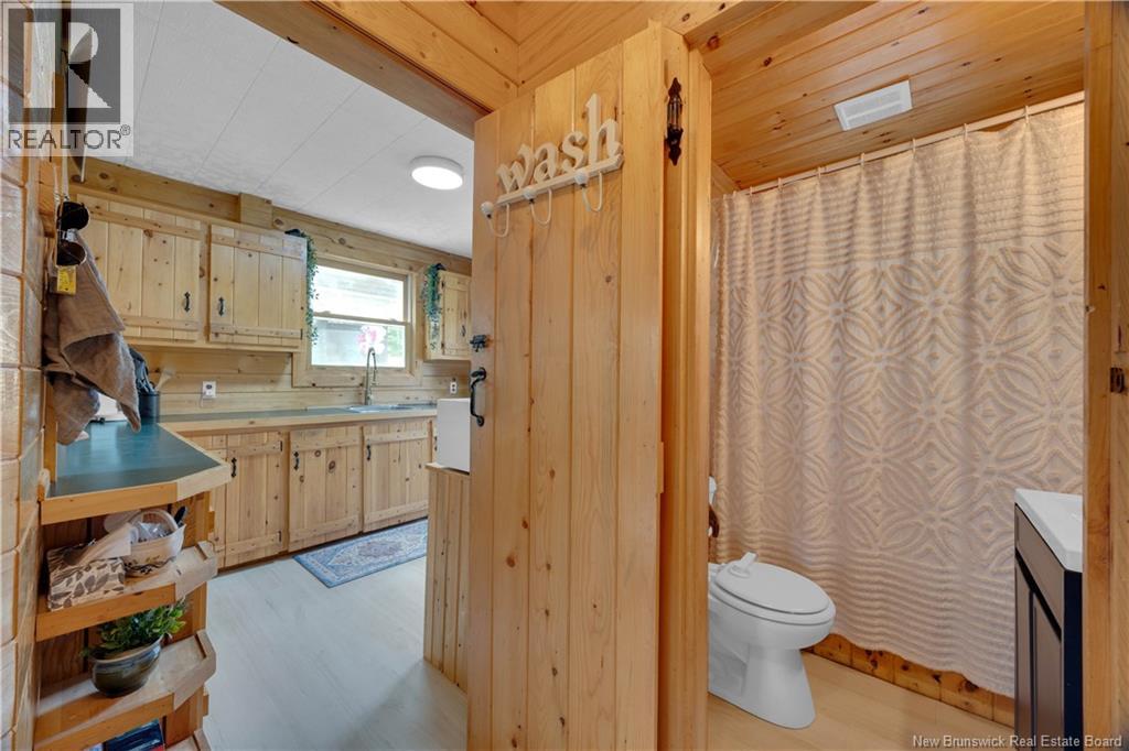 6 Maple Grove Lane Property Photo 17