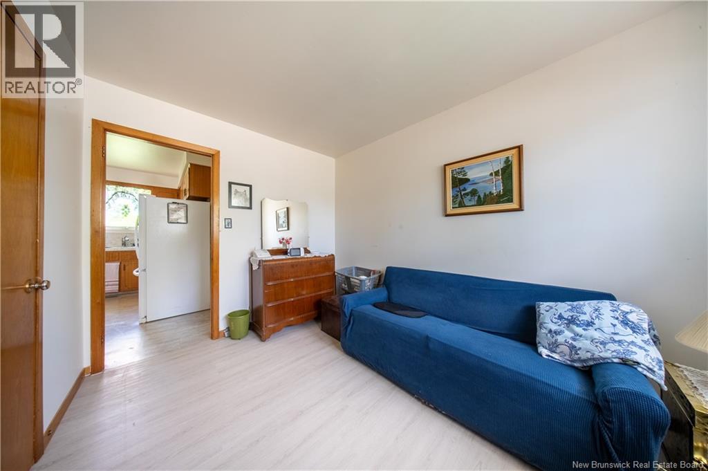 2 Manchester Crescent Property Photo 11