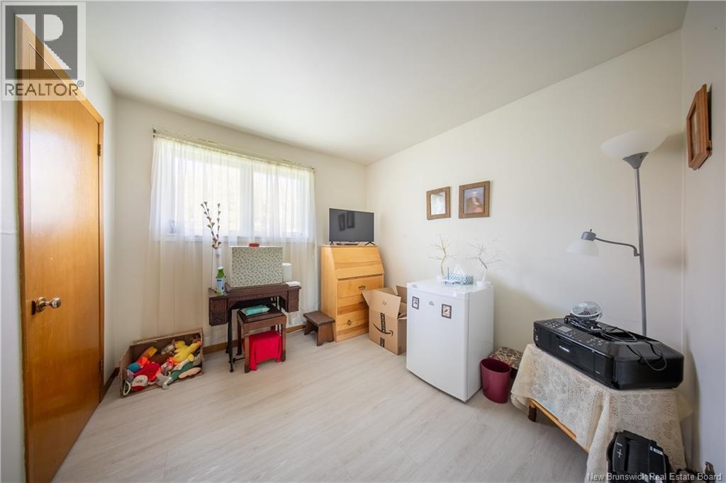 2 Manchester Crescent Property Photo 12