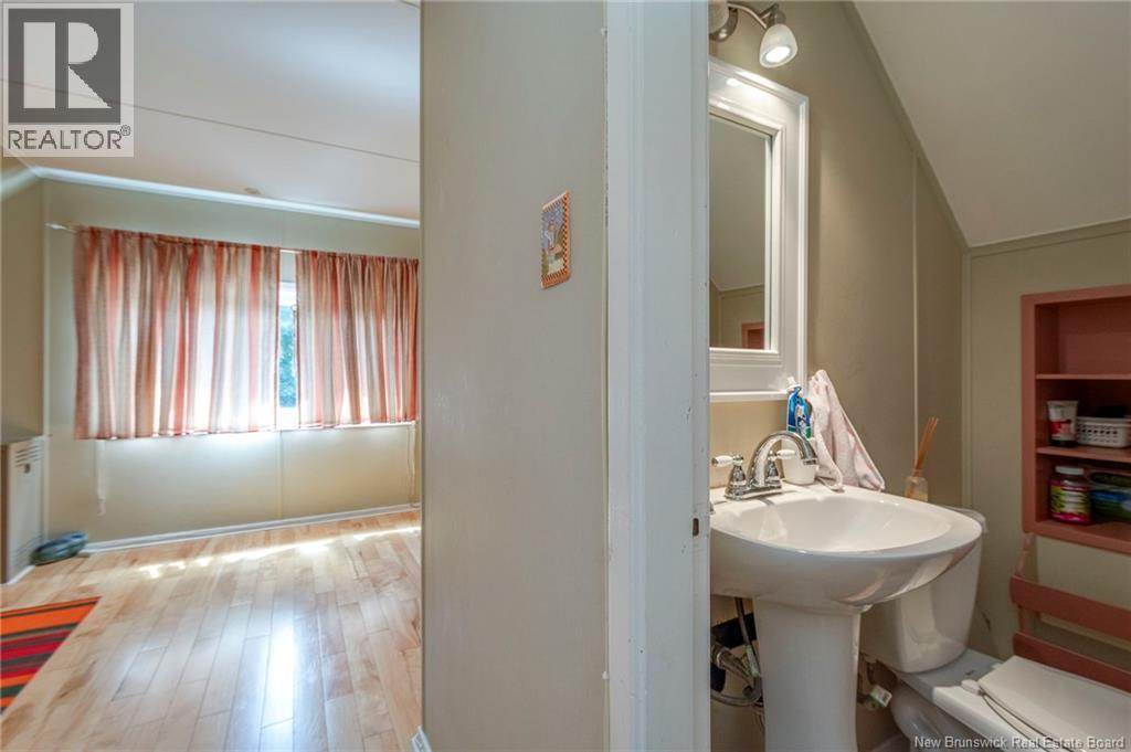 19 Seely Street Property Photo 38