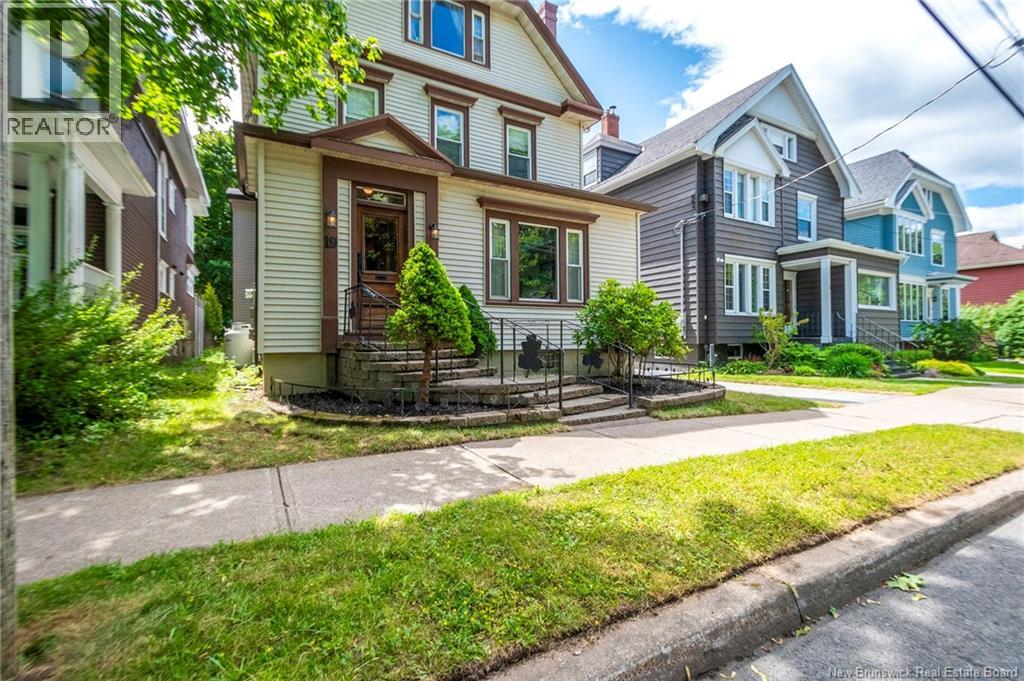 19 Seely Street Property Photo 42