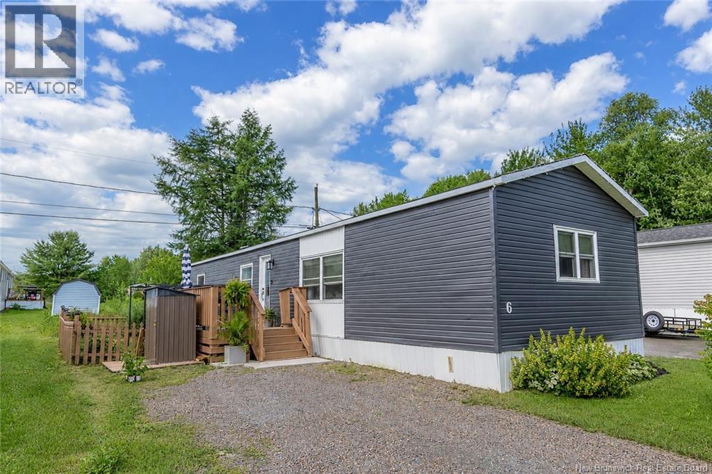 6 Holly Court Property Photo 1
