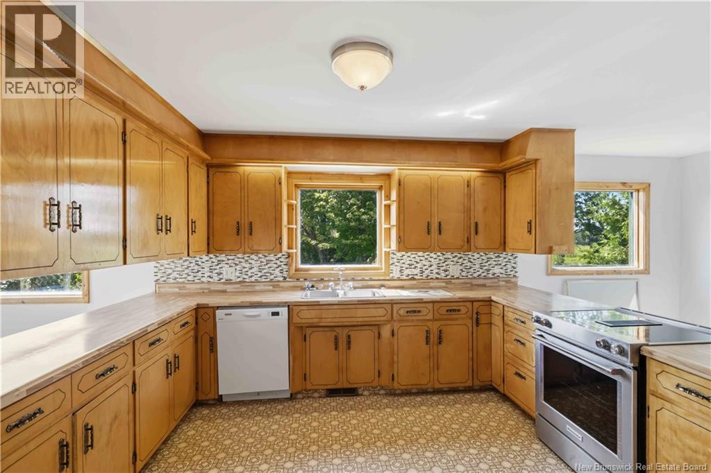 35 Stacey Road Property Photo 6