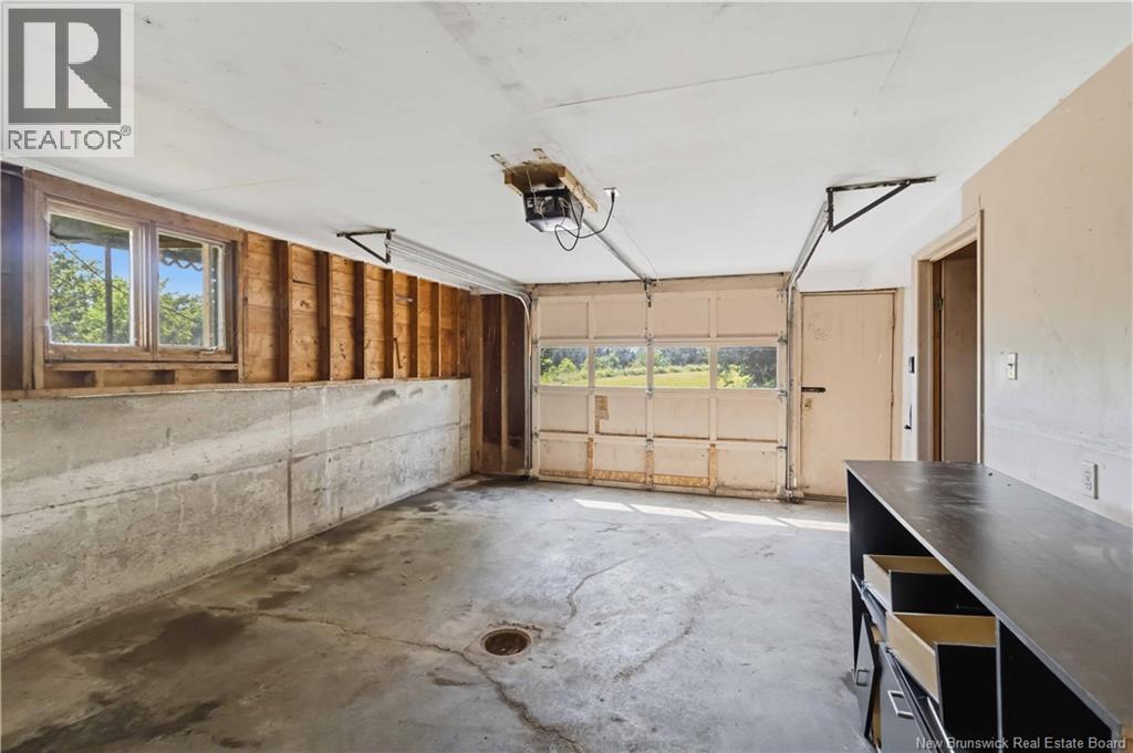 35 Stacey Road Property Photo 32