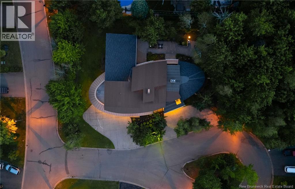 6 Brandywood Court Property Photo 2