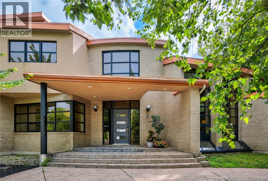 6 Brandywood Court Property Photo 3