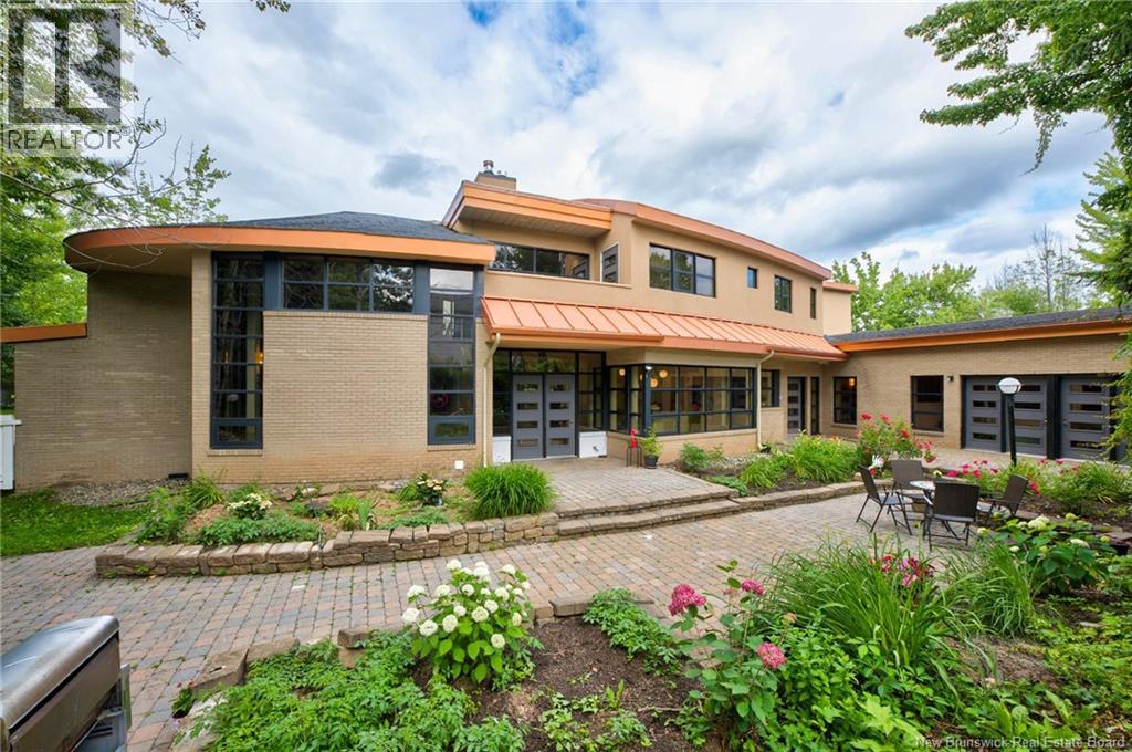 6 Brandywood Court Property Photo 43