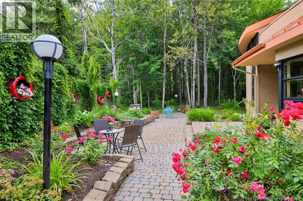 6 Brandywood Court Property Photo 44