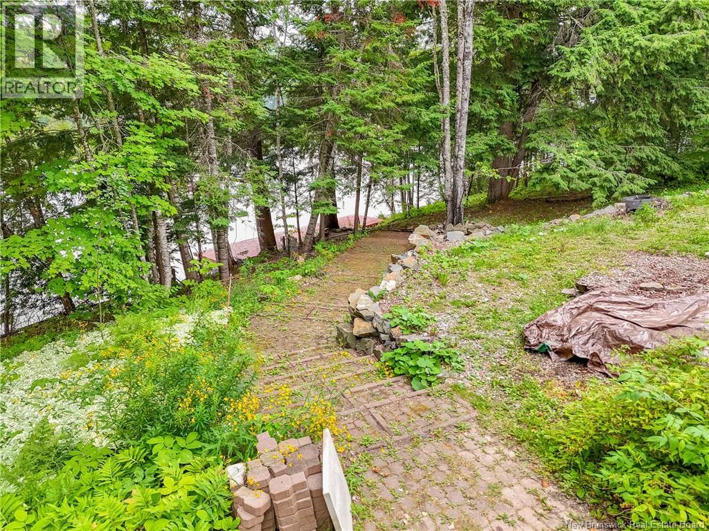 78 Woodmere Drive Property Photo 6