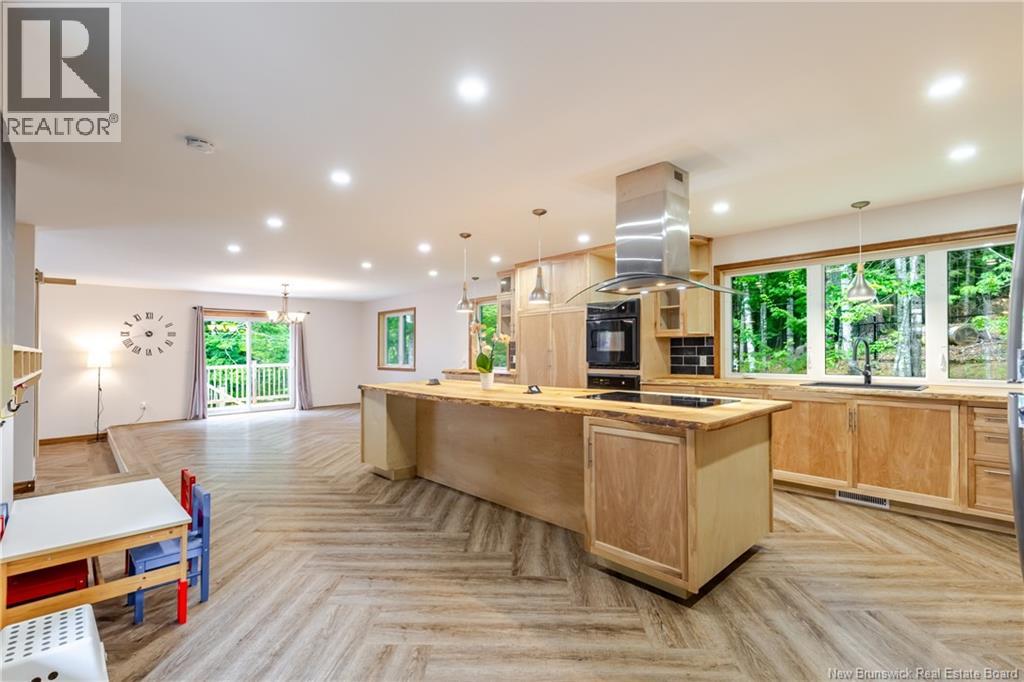 78 Woodmere Drive Property Photo 15