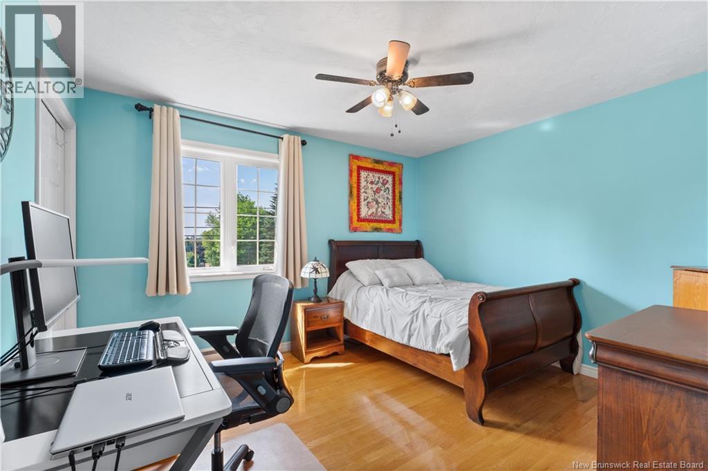 609 Clarence-cormier Street Property Photo 18