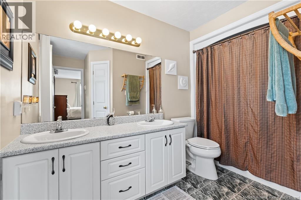609 Clarence-cormier Street Property Photo 22