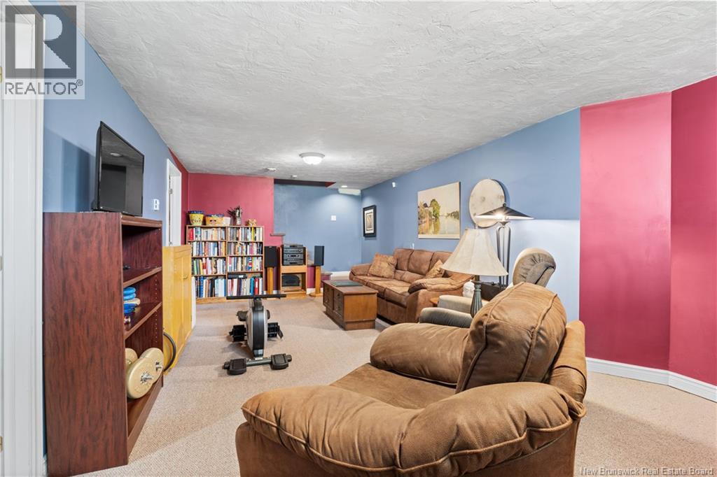 609 Clarence-cormier Street Property Photo 24