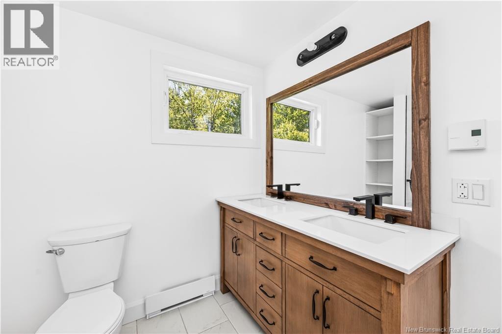 296 Buckingham Avenue Property Photo 23