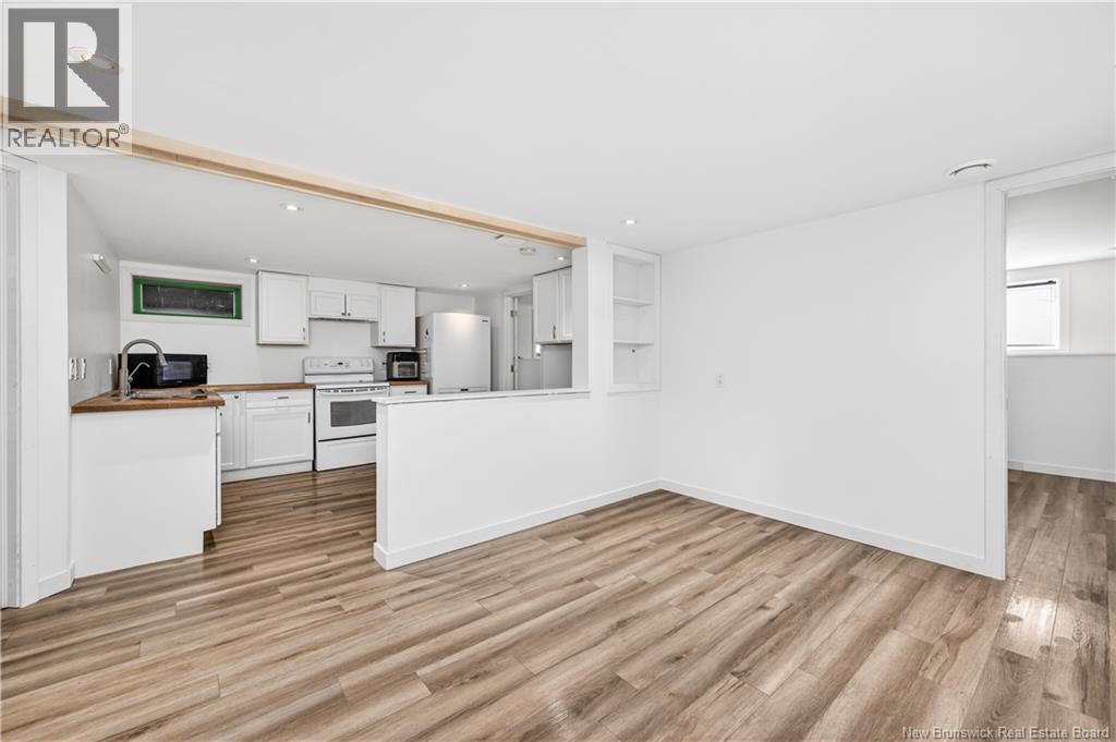 296 Buckingham Avenue Property Photo 36