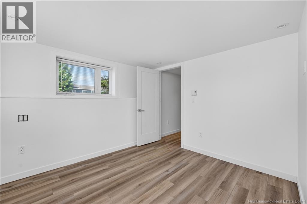 296 Buckingham Avenue Property Photo 38