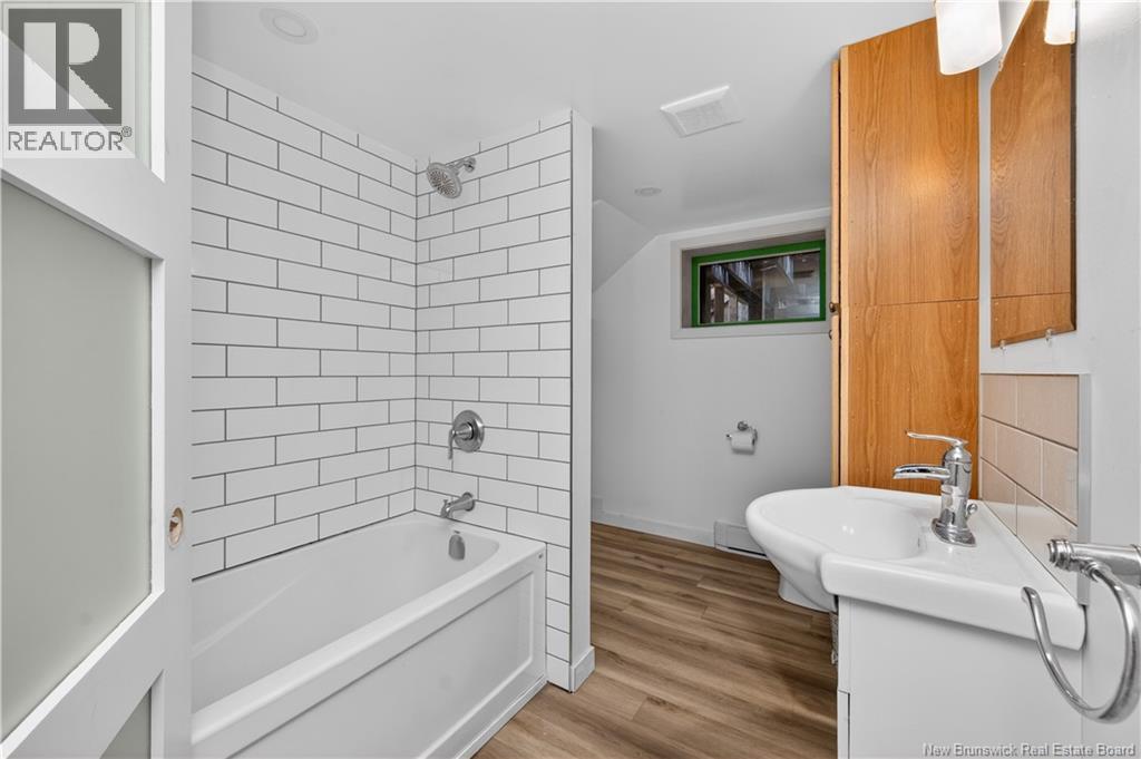 296 Buckingham Avenue Property Photo 39
