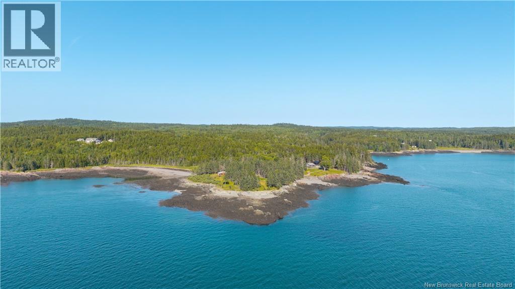 255 Mascarene Road Property Photo 3