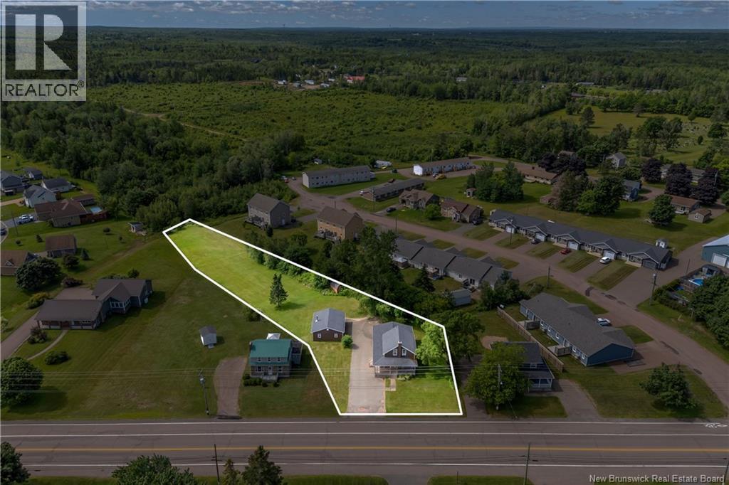 2701 Ch Acadie Property Photo 3